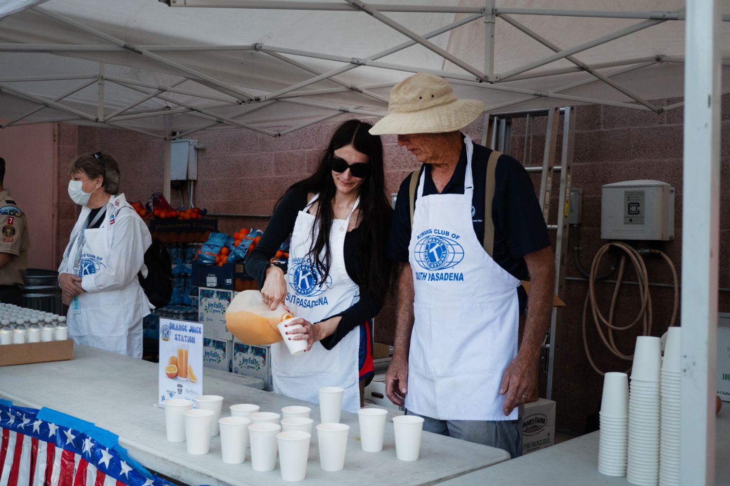 PHOTO: Esteban Lopez | The South Pasadenan News | 4th of July Pancake Breakfast produced by the South Pasadena Kiwanis Club, hosted at the Fire Station by the SPFD.