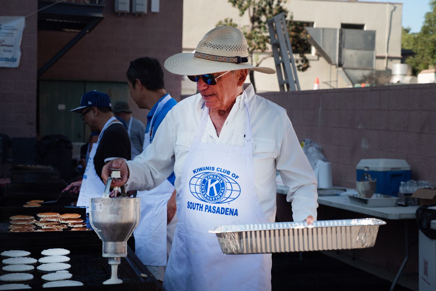 PHOTO: Esteban Lopez | The South Pasadenan News | 4th of July Pancake Breakfast produced by the South Pasadena Kiwanis Club, hosted at the Fire Station by the SPFD.