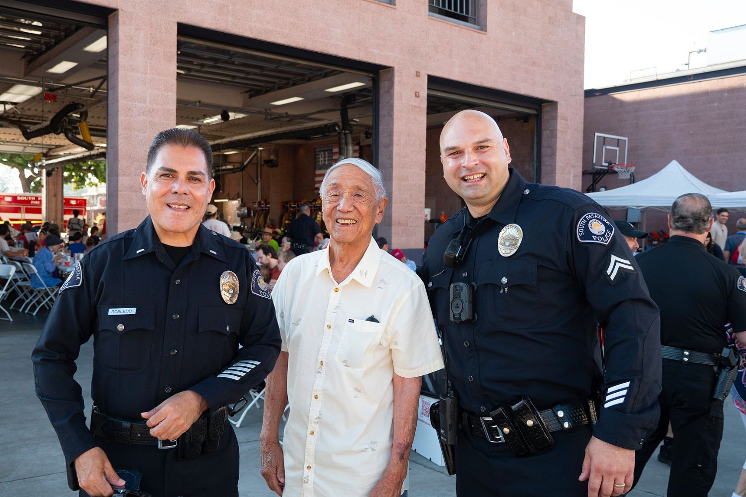 PHOTO: Esteban Lopez | The South Pasadenan News | 4th of July Pancake Breakfast produced by the South Pasadena Kiwanis Club, hosted at the Fire Station by the SPFD.