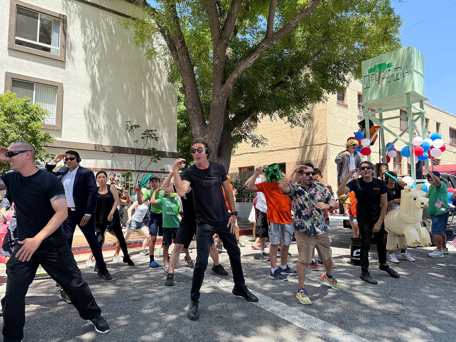 PHOTO: Esteban Lopez | South Pasadenan News | 4th of July Parade 2025'Festival of Balloons' “Unity in Community: One Nation, One Neighborhood”