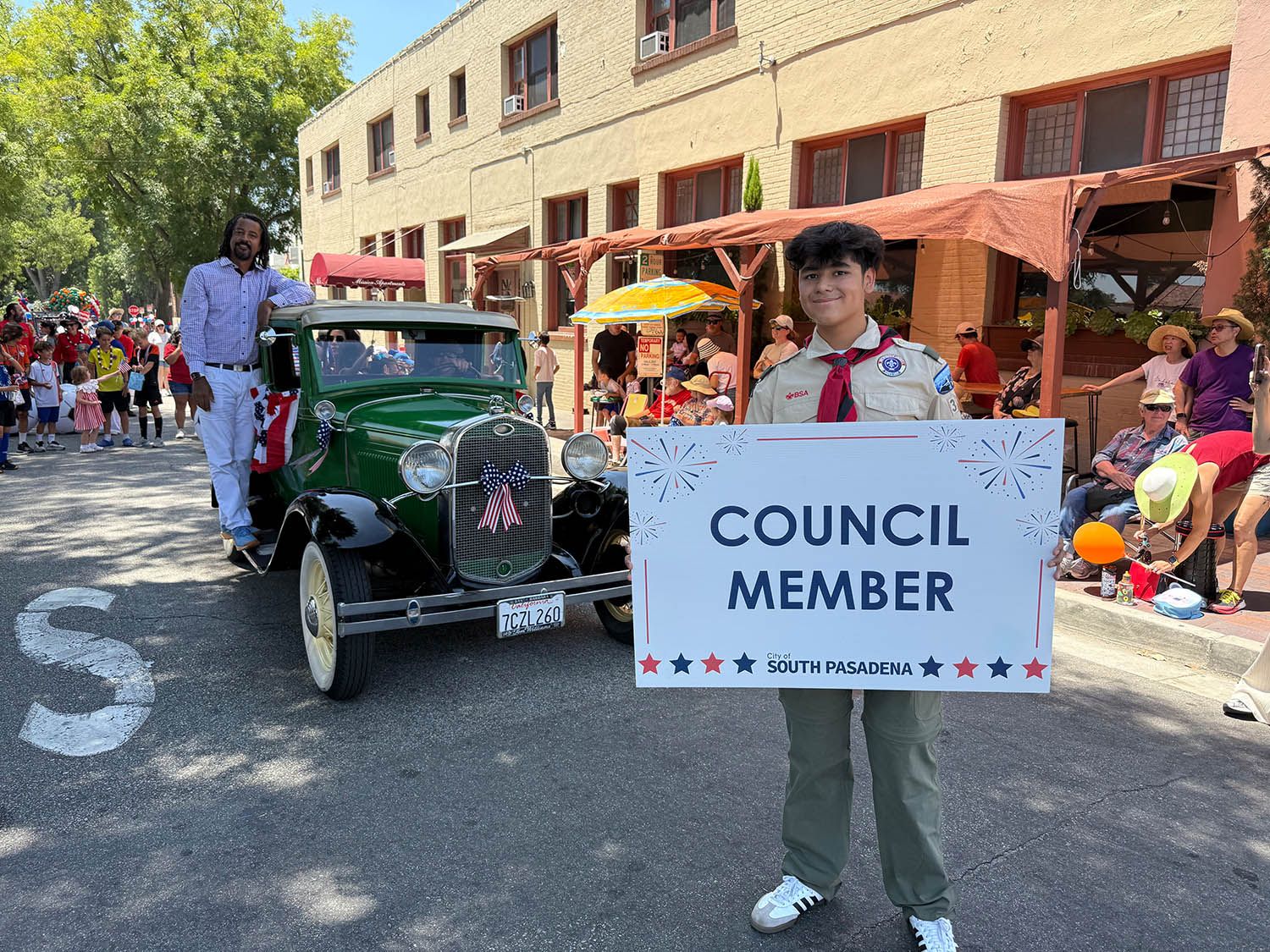 PHOTO: Esteban Lopez | South Pasadenan News | 4th of July Parade 2025'Festival of Balloons' “Unity in Community: One Nation, One Neighborhood”