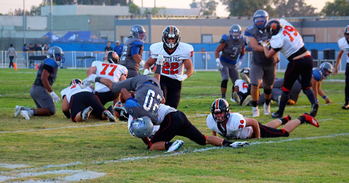 South-Pasadena-News-8-24-2018-SPHS-Tiger-Football-4142 | The South Pasadenan | South Pasadena News