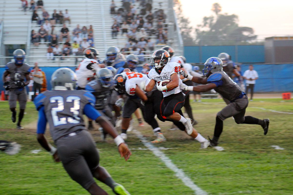 South-Pasadena-News-8-24-2018-SPHS-Tiger-Football-4146 | The South Pasadenan | South Pasadena News