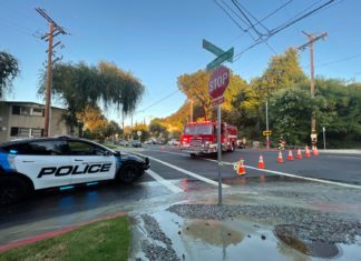 Major Water Main Break Disrupts South Pasadena Neighborhood Saturday PHOTO: Steven Lawrence | The South Pasadenan News | Major water main burst causes street flooding, and further raises concerns on aging infrastructure. Tens-of-thousnads of gallons of water lost down the drain.