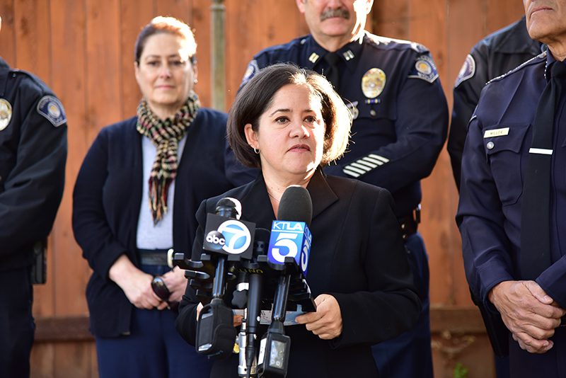 South-Pasadenan-1-22-2018-Ana-Estevez-Piqui-Memorial-Bench-Dedication-Garfield-Park (37) | The South Pasadenan | South Pasadena News