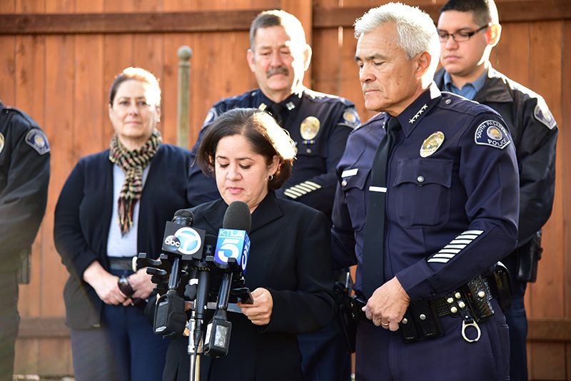 South-Pasadenan-1-22-2018-Ana-Estevez-Piqui-Memorial-Bench-Dedication-Garfield-Park (49) | The South Pasadenan | South Pasadena News
