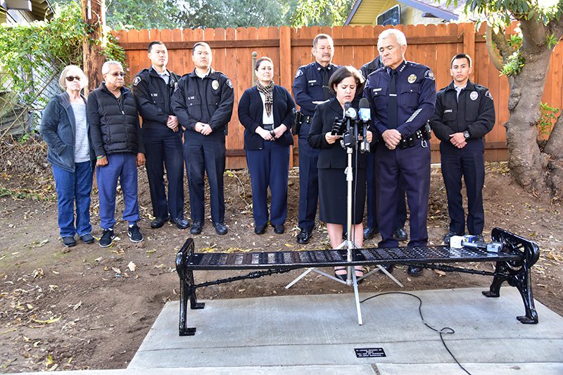 South-Pasadenan-1-22-2018-Ana-Estevez-Piqui-Memorial-Bench-Dedication-Garfield-Park (76) | The South Pasadenan | South Pasadena News