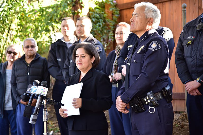 South-Pasadenan-1-22-2018-Ana-Estevez-Piqui-Memorial-Bench-Dedication-Garfield-Park (84) | The South Pasadenan | South Pasadena News