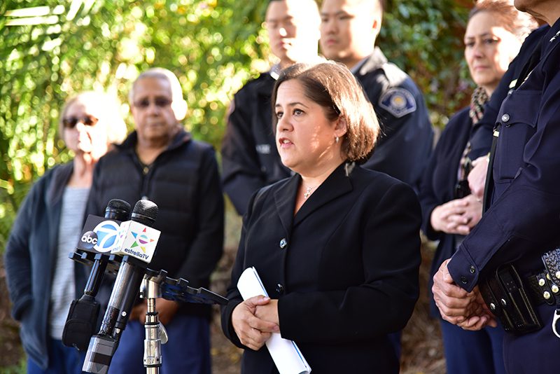 South-Pasadenan-1-22-2018-Ana-Estevez-Piqui-Memorial-Bench-Dedication-Garfield-Park (91) | The South Pasadenan | South Pasadena News
