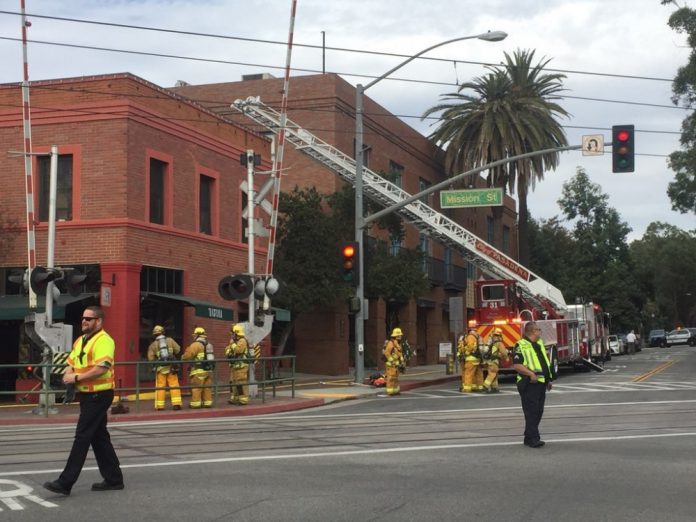 South-Pasadenan-News-12-23-2017-Radhika-Indian-Restaurant-Fire (2)