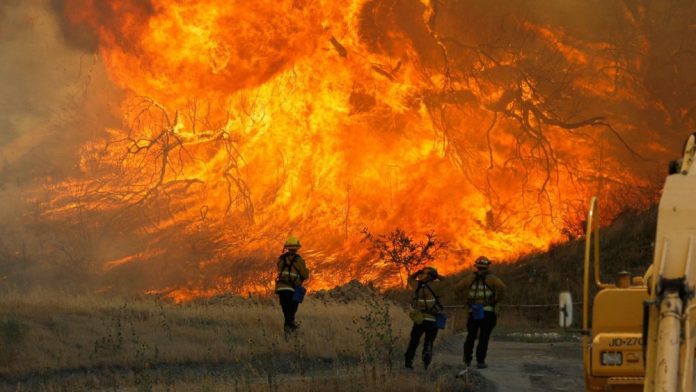 South-Pasadenan-News-9-2-2017-LaTuna-Canyon-Fire Update-Evacuation