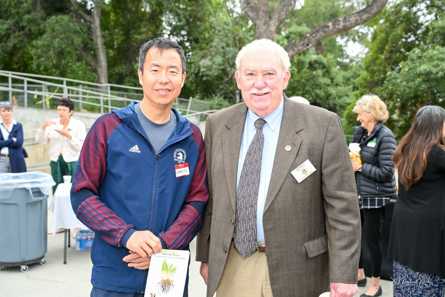 PHOTO: J. Mike Kwok | The South Pasadenan | Charley Lu and Councilmember Jim Donovan.