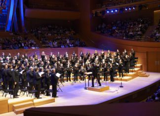 Los Angeles Master Chorale Releases Eric Whitacre’s The Sacred Veil