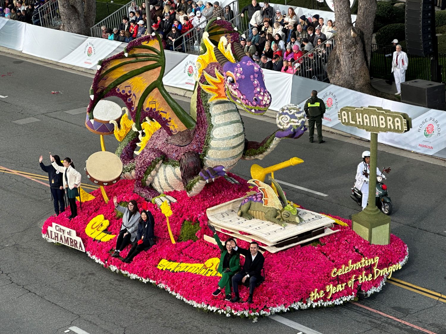 | The South Pasadenan | South Pasadena News PHOTO: Bill Glazier | The South Pasadenan | The City of Alhambra won the Fantasy Award for its “Keep Dreaming” float. It was honored for most outstanding display of fantasy and imagination.