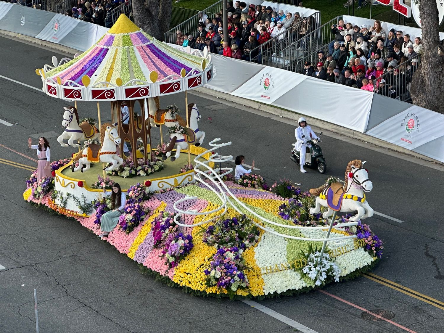 | The South Pasadenan | South Pasadena News PHOTO: Bill Glazier | The South Pasadenan | Sierra Madre, a self-built float, won the Queen Award for its “Enchanted Music Box” float. It was recognized for its outstanding presentation of roses.