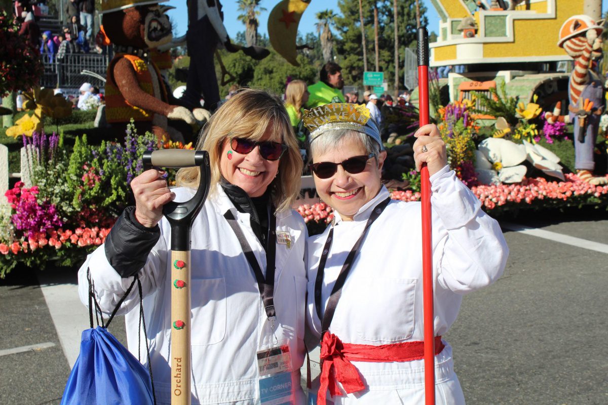 south-pasadena-news-01-04-2019-tournament-of-roses-2019-south-pasadenans-on-scooper-patrol-06 | The South Pasadenan | South Pasadena News