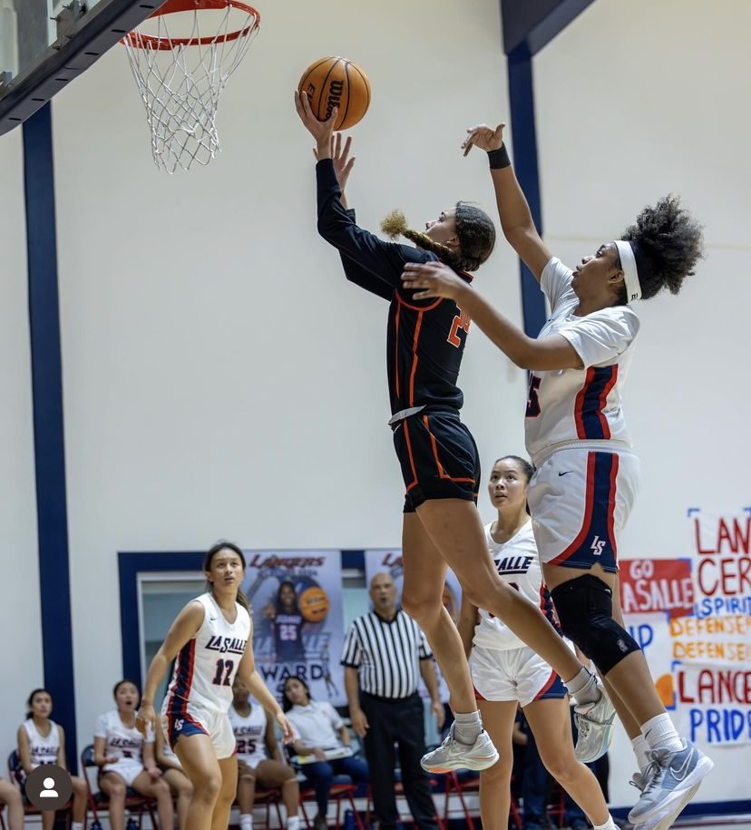 PHOTO: Amanda Delgado | South Pasadenan | Following a 48-31 win over Flintridge Prep last Saturday night, South Pasadena High now moves on to the quarterfinals in the CIF-Southern Section Division 2AA basketball playoffs to face Mark Keppel on Wednesday.
