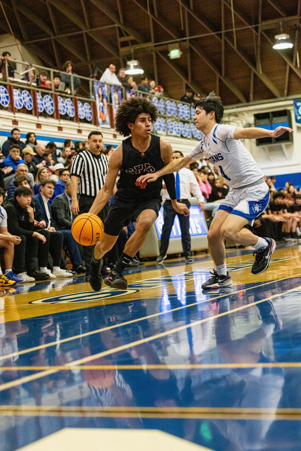 PHOTO: Amanda Delgado under.ratedmedia provided by SPHS basketball | The South Pasadenan | 2024 South Pasadena High School boys varsity basketball.