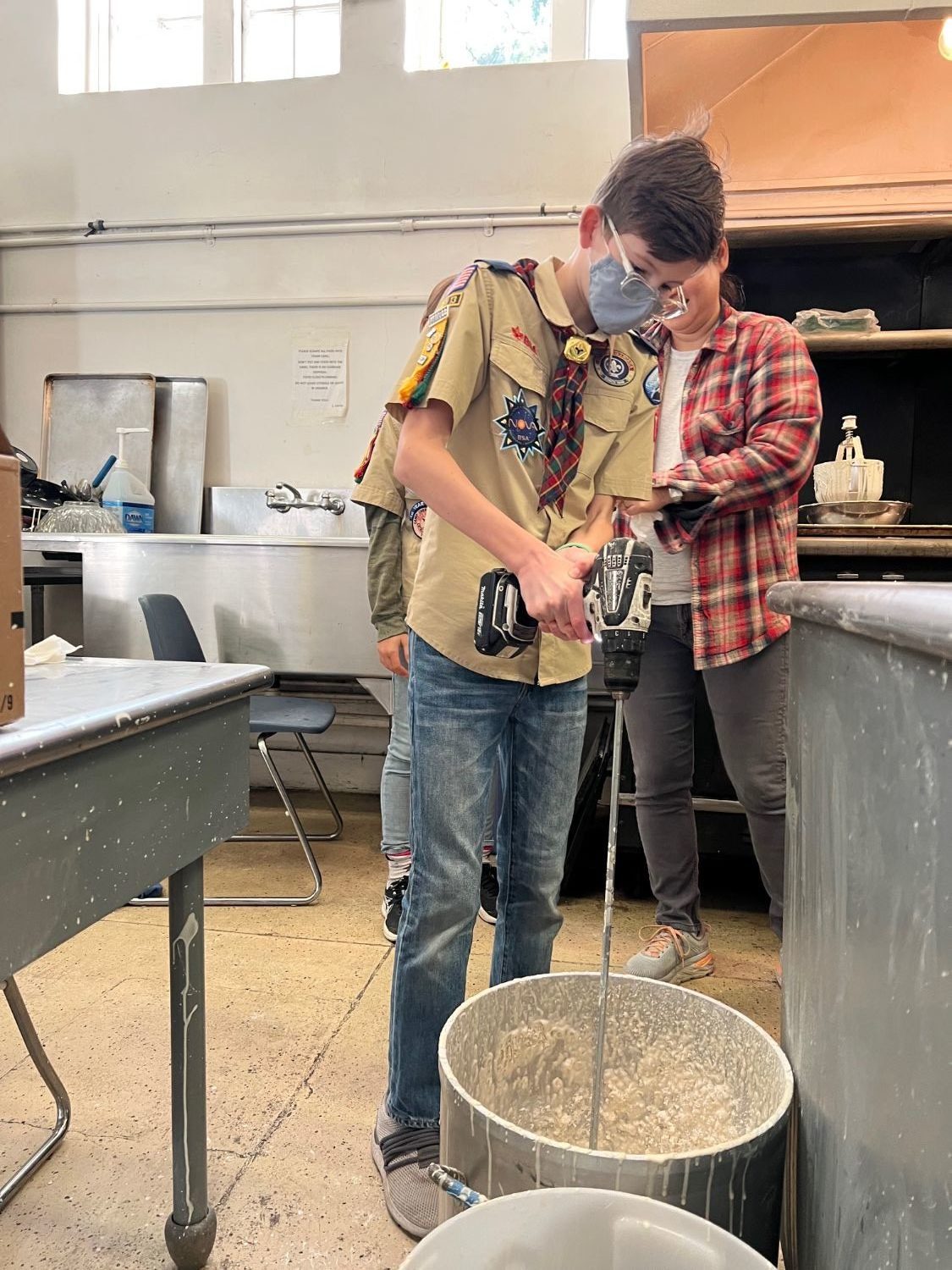 PHOTO: Eryn Kalavsky | The South Pasadenan | Pack 7 Cub Scouts serving up a pancake breakfast at their annual fundraiser.