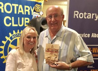 Speaker on Alzheimer’s Visits the Rotary Club.