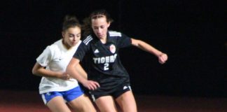 PHOTO: Henk Friezer | The South Pasadenan | Tigers vs. Titans January 2024