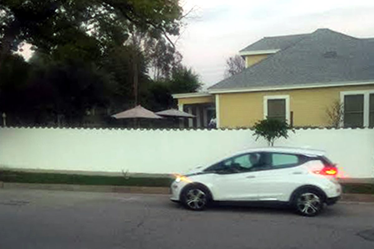 south-pasadena-news-01-30-2019-6-foot-fence-lowered-in-south-pasadena-02 | The South Pasadenan | South Pasadena News
