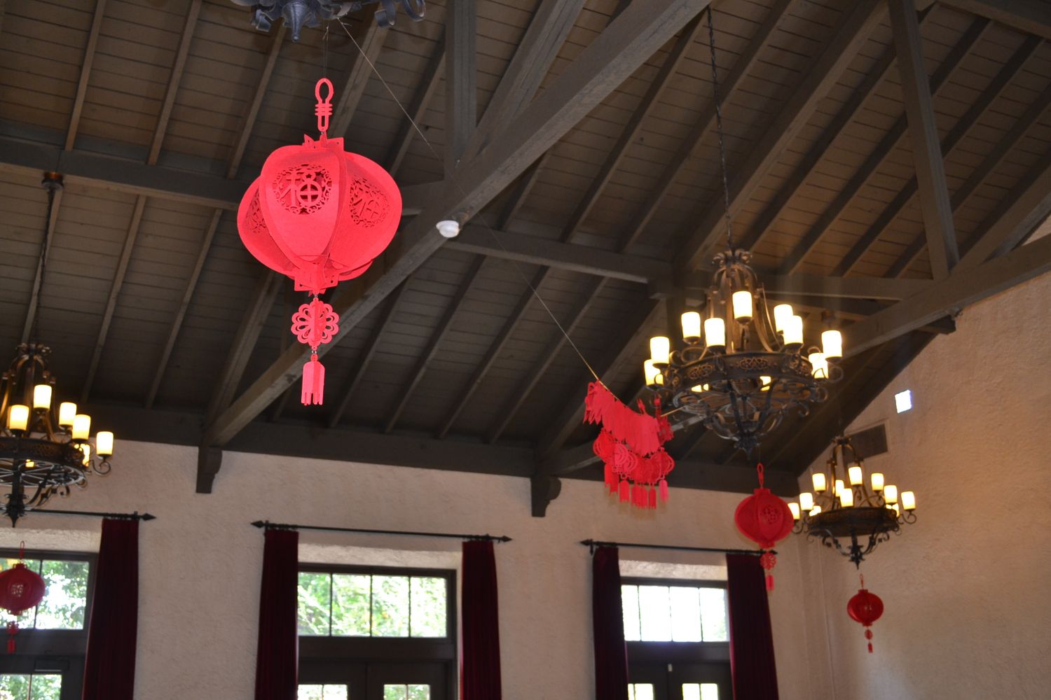 PHOTO: Alisa Hayashida | The South Pasadenan | The Lunar New Year luncheon for seniors held at the War Memorial Building in South Pasadena.