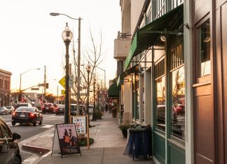 A South Pasadena Valentine’s Day Date to Make Your Mate Swoon