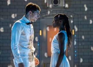 Matthew Bourne’s ROMEO & JULIET | Ahmanson Theatre PHOTO: Johan Persson | The South Pasadenan | Rory MacLeod and Monique Jonas in 'Matthew Bourne's Romeo and Juliet'.