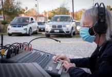 Drive-in Concert a Success | South Pasadenans Relish a Live Show on Valentine’s Day Drive-in Concert a Success | South Pasadenans Relish a Live Show on Valentine's Day