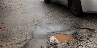 PHOTO: Henk Friezer | The South Pasadenan | A pothole on Monterey and Marengo in South Pasadena.