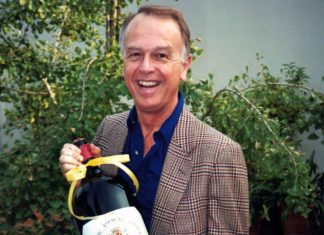 Trader Joe’s Founder Passes Away | Joe Coulombe – A Regular Joe