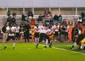 SPHS Football | Tigers Beat La Cañada in First Spring Football Game