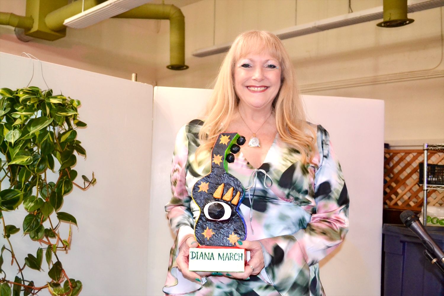 PHOTO: Alisa Hayashida | The South Pasadenan | Diana March, owner of Jeweled Universe, receives the Creative Community Award 2024.