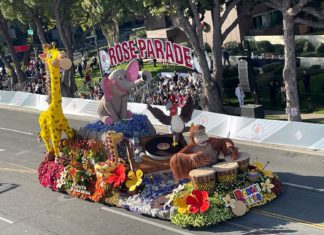 Cuatro de Mayo! Float-lovers invited to May 4th “Fun-raiser” to support South Pasadena’s 2025 self-built float PHOTO: Bill Glazier | The South Pasadenan | “Gertie,” the beloved Giraffe from SPTOR’s 2024 “Boogie Fever” float, will be on-hand for the festivities at the May 4, 2024, Fun-Raiser benefitting SPTOR’s 2025 float.