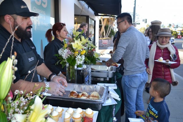 FILE PHOTO: Alisa Hayashida | SouthPasadenan.com News | Bristol Farms served sliders and cupcakes