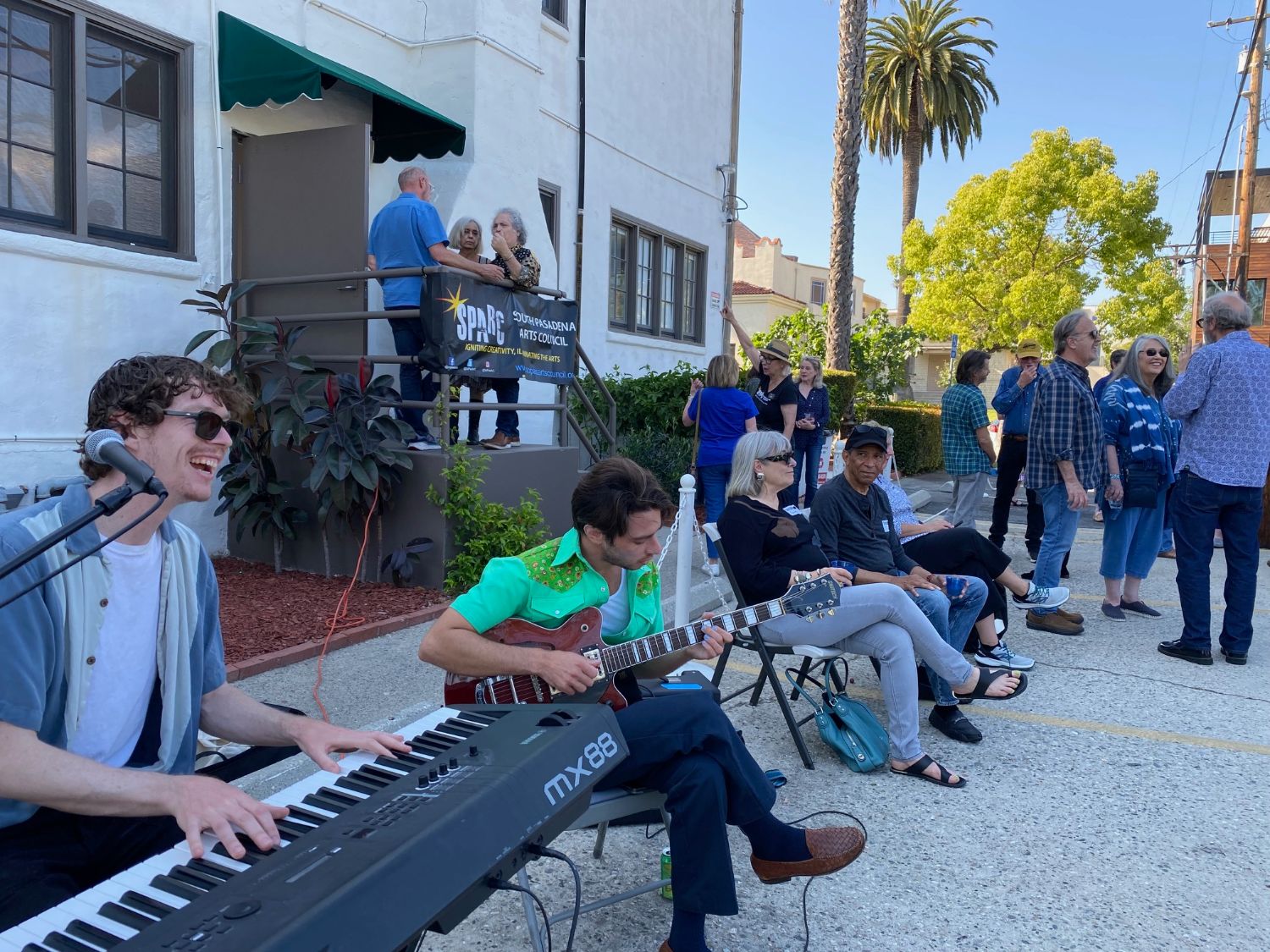 | The South Pasadenan | South Pasadena News PHOTO: Alisa Hayashida | The South Pasadenan | Live music and refreshments were offered at SPARC's new gallery located at 1000 Fremont Avenue in South Pasadena.