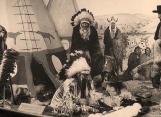 Friday & Saturday: ‘Piles of Pawn’ Returns to Santa Fe Crafts May 1–2 for a Special Two-Day Treasure Hunt Sale Santa Fe Crafts special event sale 'Piles of Pawn' showcasing guest purveyors and collector of Native American Indian works to behold