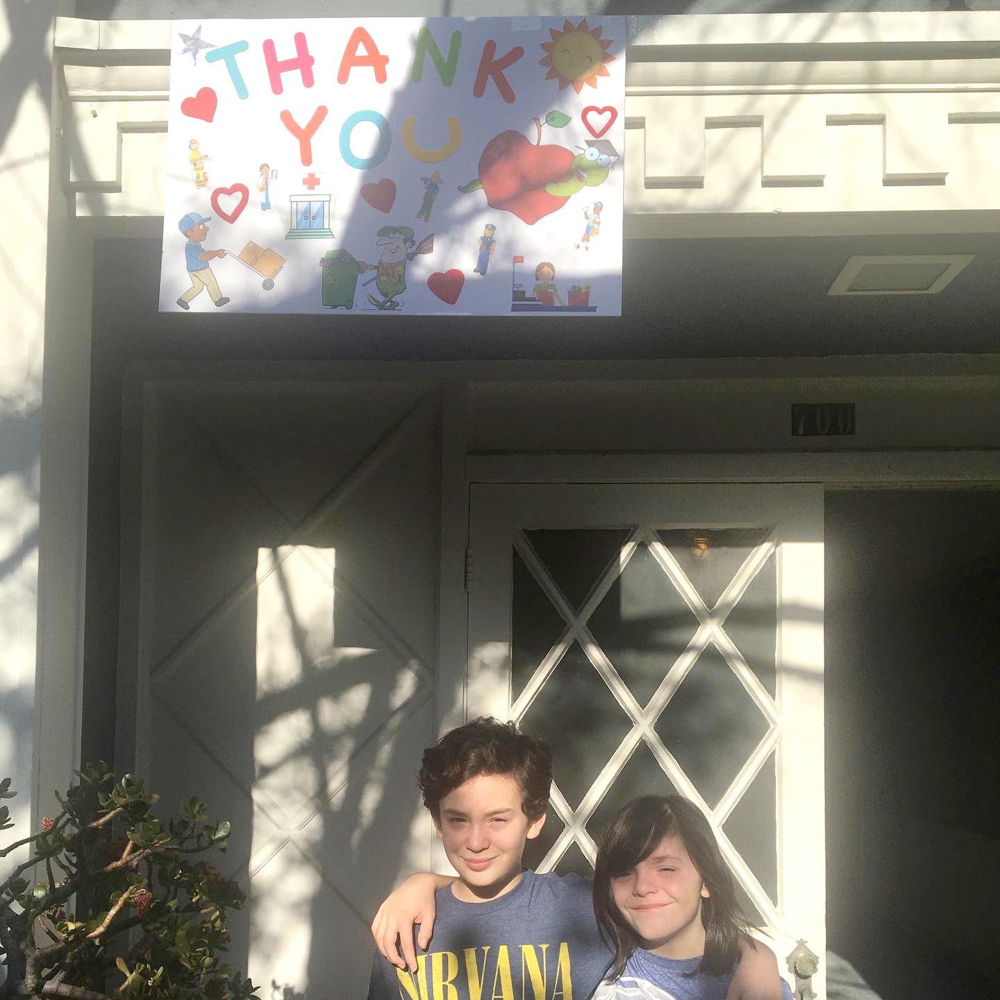 south-pasadena-news-05-09-2020-kids-make-thank-you-sign-first-responders-covid19-coronavirus-02 | The South Pasadenan | South Pasadena News