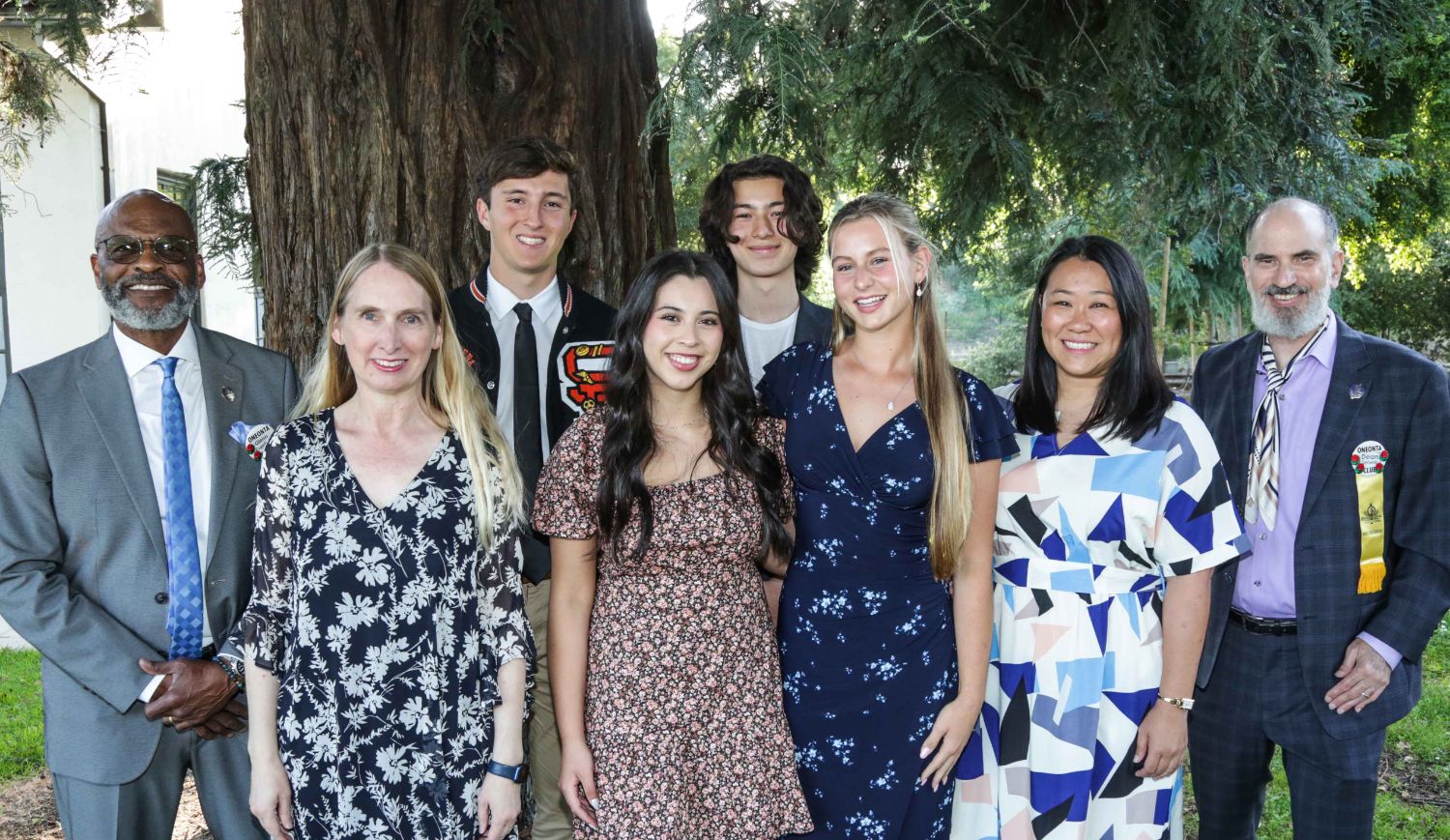 | The South Pasadenan | South Pasadena News PHOTO: provided by The Oneonta Club | The South Pasadenan | Oneonta Club President Glenn Crawford with Teacher of the Year, Aimee Levie-Hultman, scholarship recipients Sawyer Fox, Mia Ramos, Truman Lindenthaler, Danica Sterling, Teacher of the Year recipient, Judy Ho, and Oneonta Foundation President, Dean Serwin.