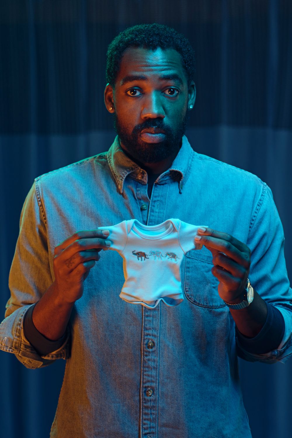 PHOTO: Justin Bettman | The South Pasadenan | Maurice Williams in Tiny Father at Geffen Playhouse.