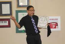 Magic Wayne Dazzles Crowd