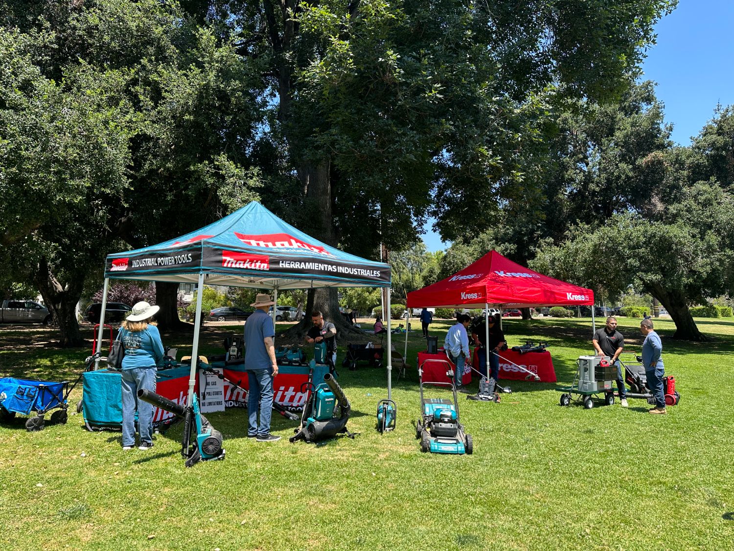 | The South Pasadenan | South Pasadena News PHOTO: Esther Wu | The South Pasadenan | The South Coast Air Quality Management District (SCAQMD) and the Clean Off-Road Equipment Voucher Incentive Project (CORE) are offering a significant discount on electric leaf blowers as the City of South Pasadena moves away from the use of gas-powered models, which are now banned.