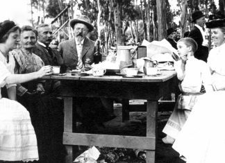Throwback Thursday | Fourth of July of 1912 is Picnic Extravaganza!