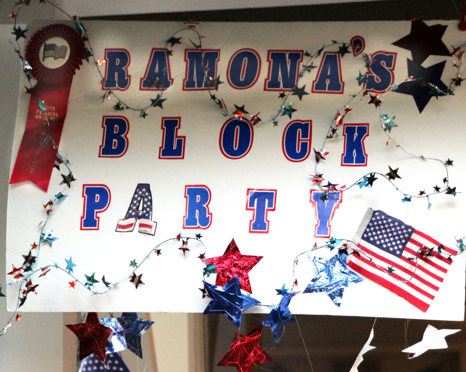 | The South Pasadenan | South Pasadena News PHOTO: Henk Friezer | The South Pasadenan | South Pasadenans celebrate the 4th of July on Ramona Avenue.