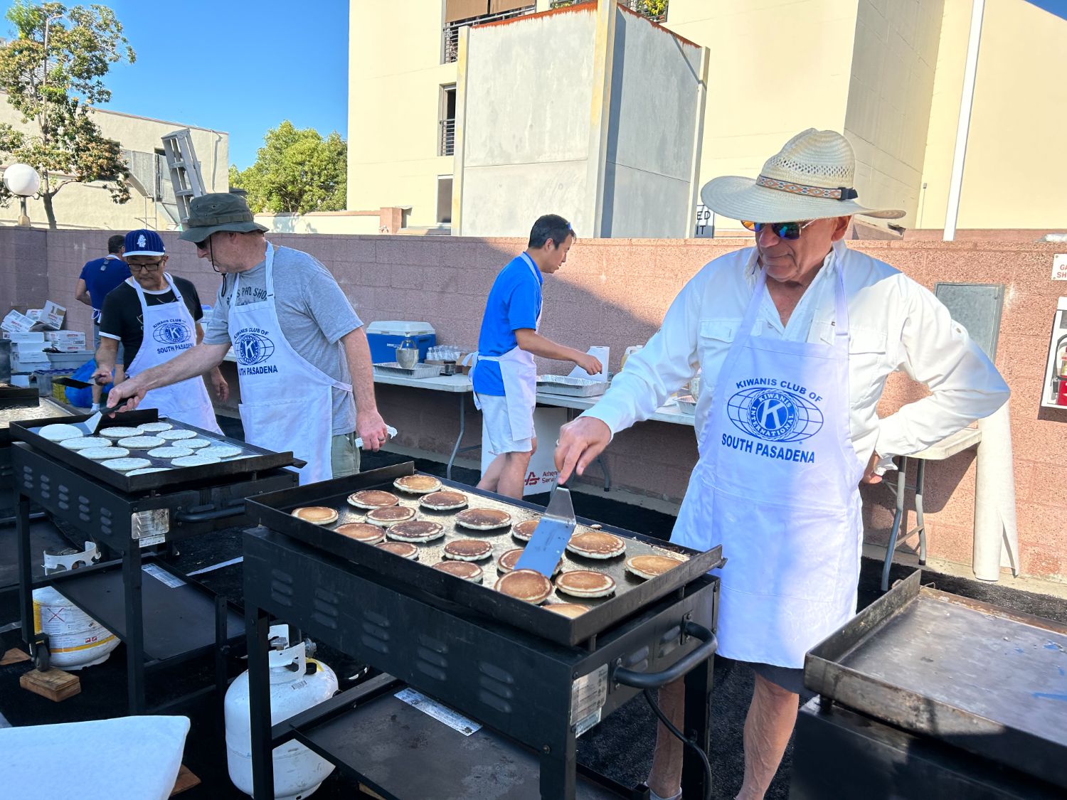 PHOTO: Melissa Snyder | The South Pasadenan | Decked out in plenty of red, white and blue, 4th of July in South Pasadena featured a traditional pancake breakfast, parade along Mission Street and old-fashioned fireworks show at South Pasadena High School to cap the day.