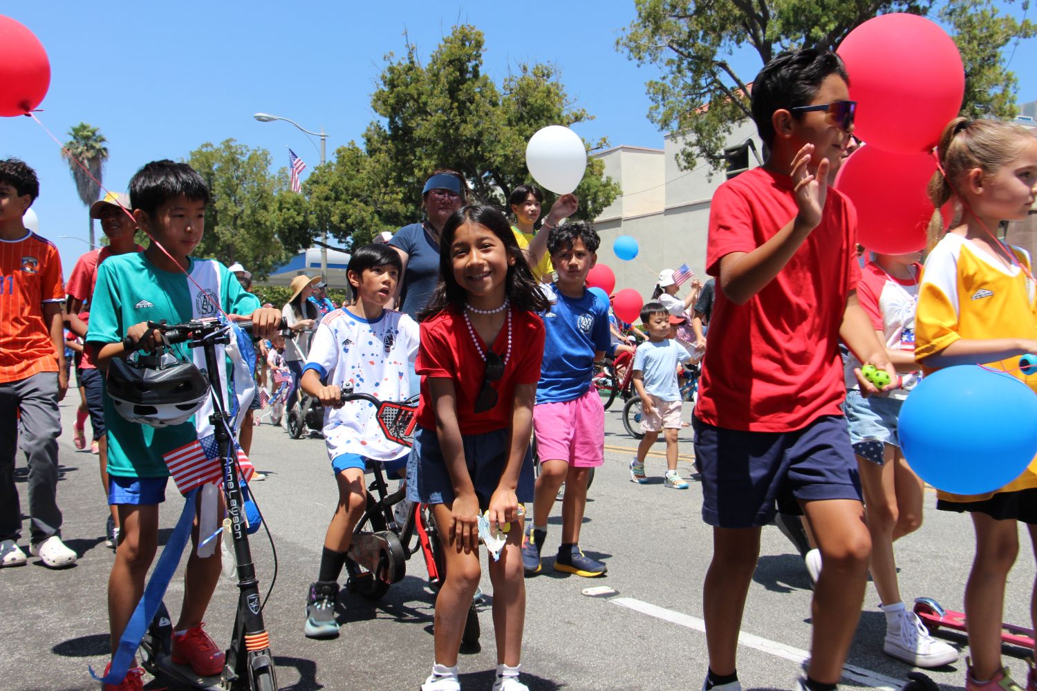 PHOTO: Melissa Snyder | The South Pasadenan | Decked out in plenty of red, white and blue, 4th of July in South Pasadena featured a traditional pancake breakfast, parade along Mission Street and old-fashioned fireworks show at South Pasadena High School to cap the day.