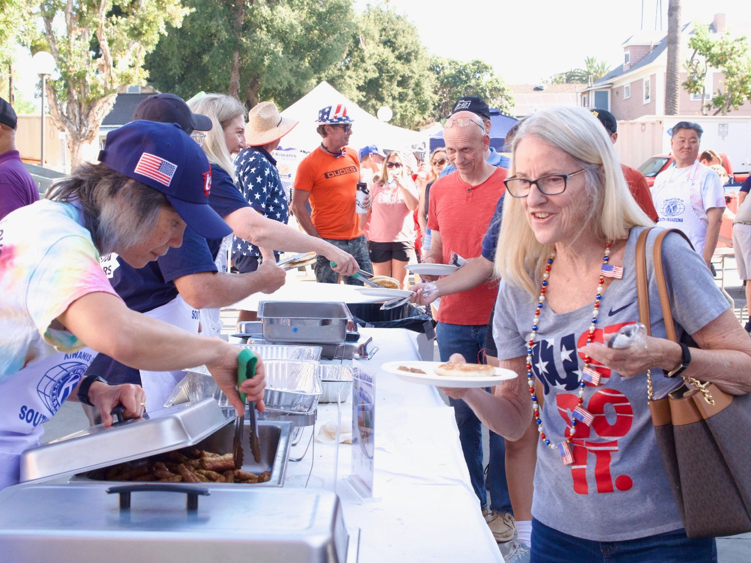 PHOTO: Esteban Lopez | The South Pasadenan News | 4th of July Pancake Breakfast produced by the South Pasadena Kiwanis Club, hosted at the Fire Station by the SPFD