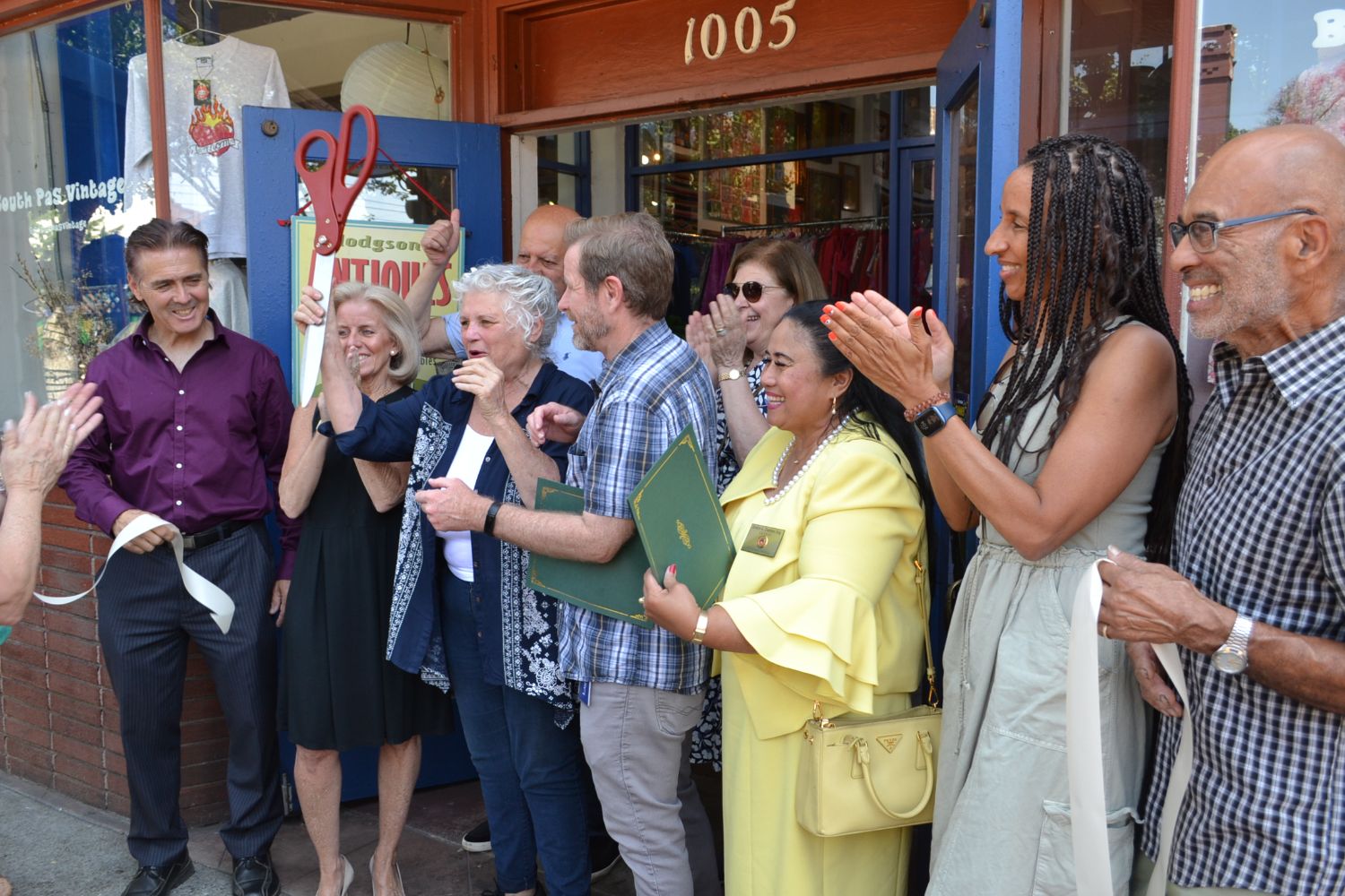 south-pasadena-news-07-15-2023-hodgsons-antiques-52-years-10 | The South Pasadenan | South Pasadena News