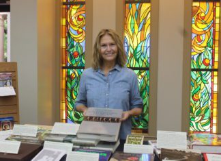 Friends of Library Book Auction | Through Saturday, July 31
